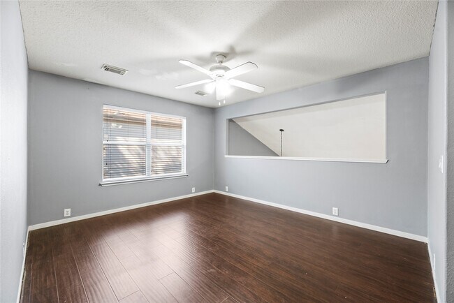 Building Photo - 16602 Grenada Falls Dr