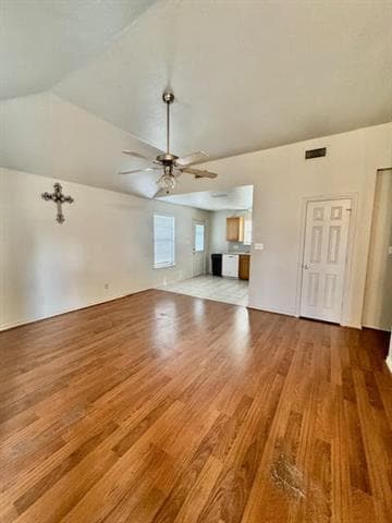 Building Photo - 404 Leroy St