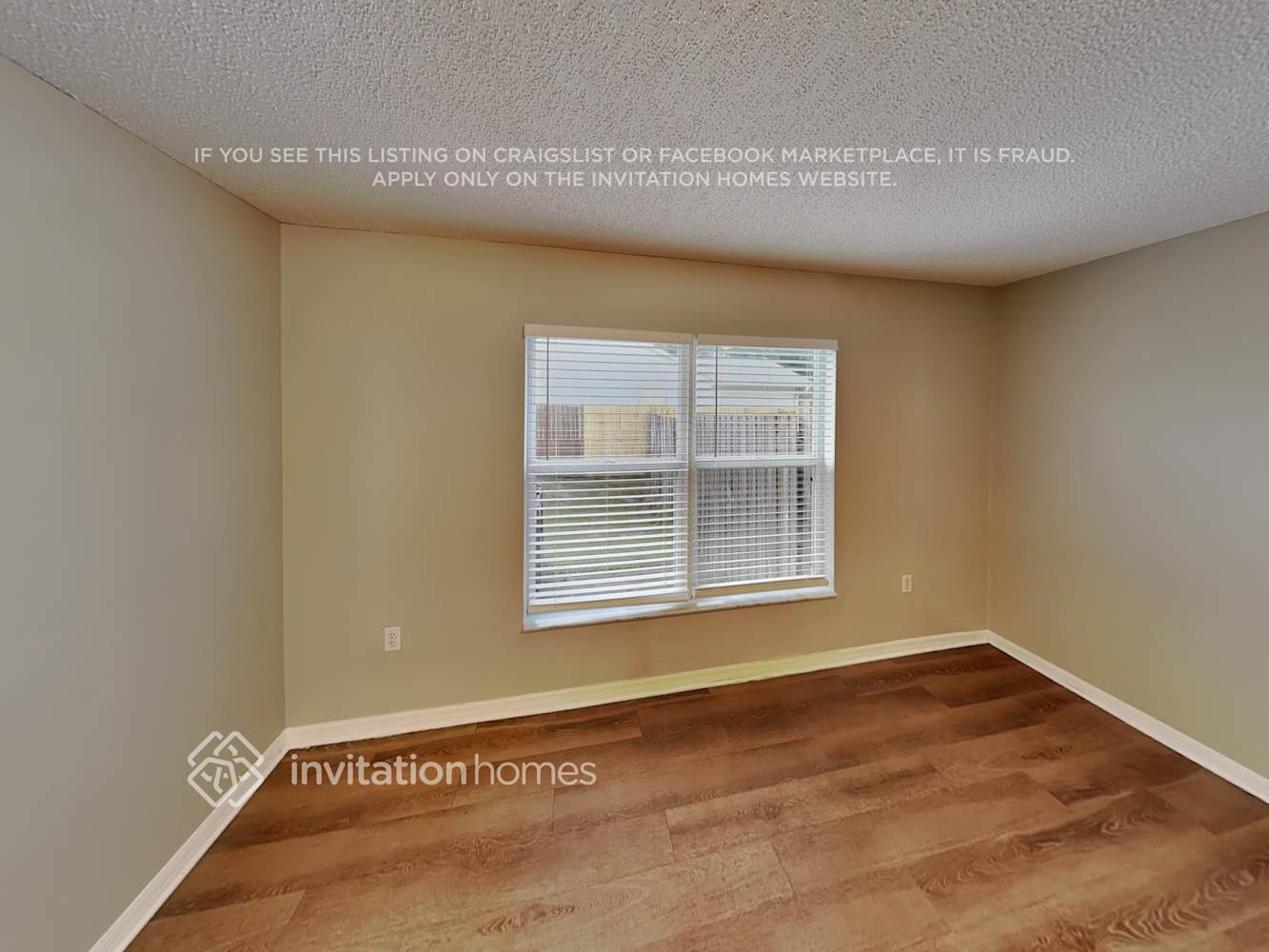 Building Photo - 2073 Hillview Cir