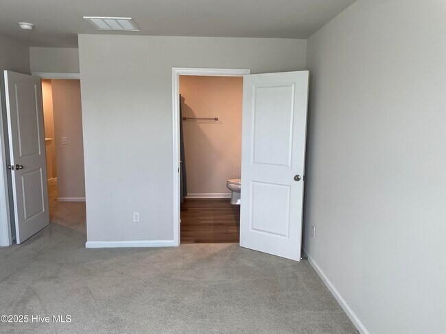 Building Photo - 1644 Branchwood Dr NE
