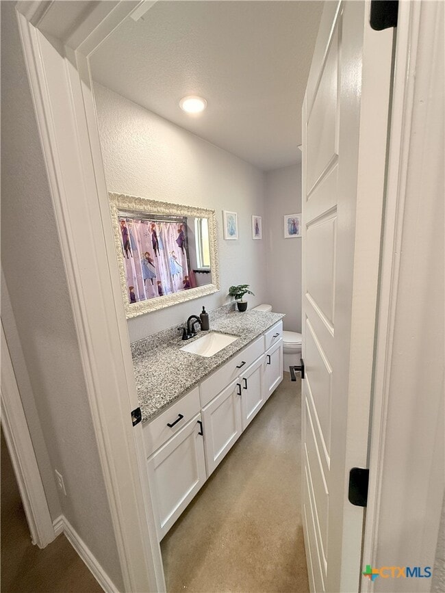 Building Photo - 741 Freedom Cir