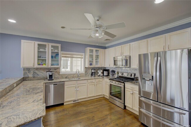 Building Photo - 1051 Oceanfront