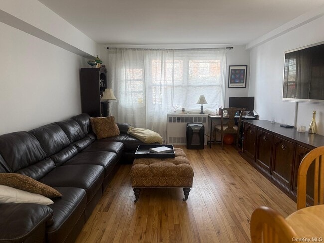 Building Photo - 601 Chestnut St