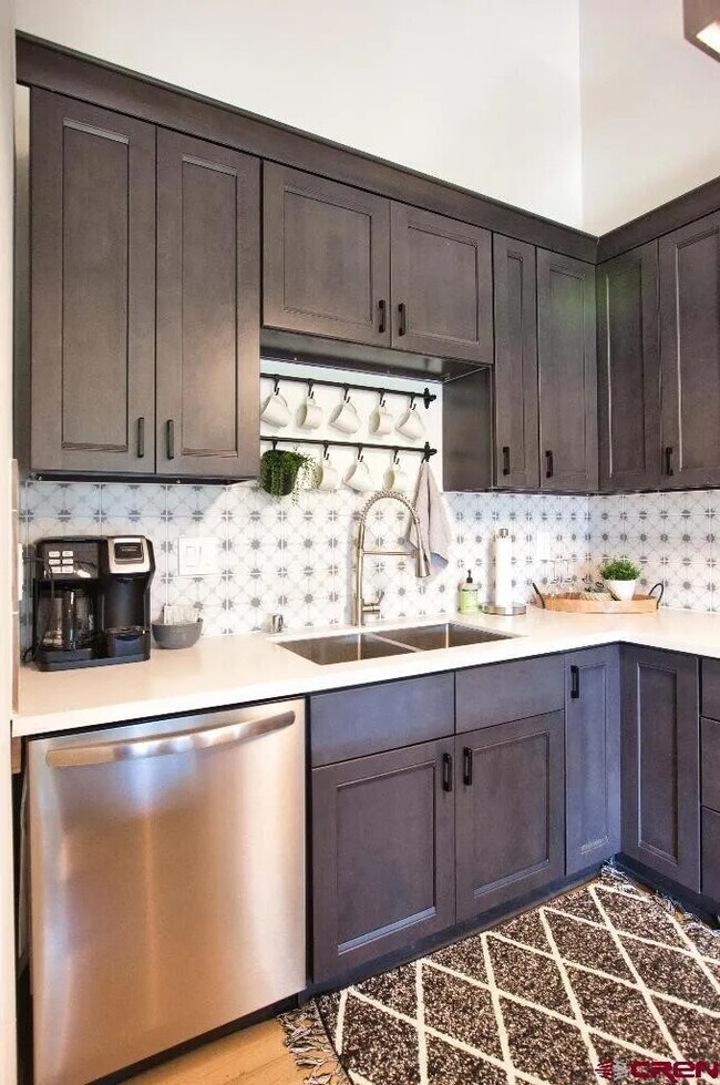 Building Photo - 217 Pinon Causeway