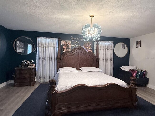 Building Photo - 375 Nova Dr