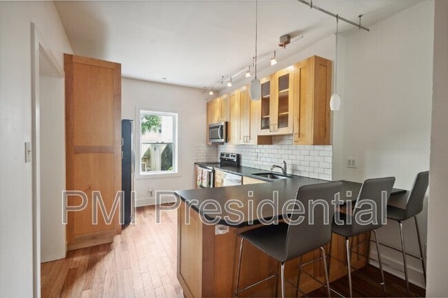 Building Photo - 507 N 1st St