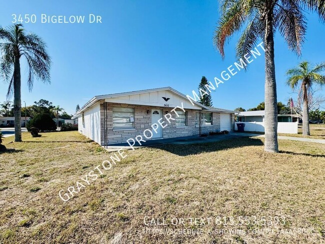 Building Photo - Conveniently Located 2-Bed, 2-Bath Home wi...