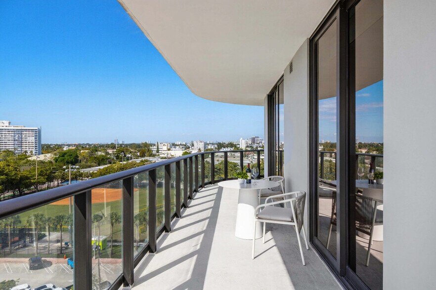 Building Photo - 7144 Byron Ave