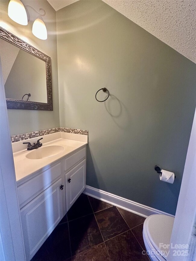 Building Photo - 853 Matthews School Rd