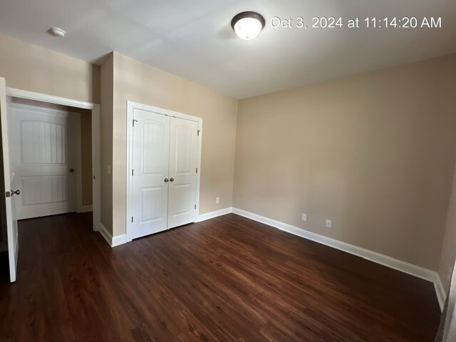 Building Photo - 425 S Hollywood Dr