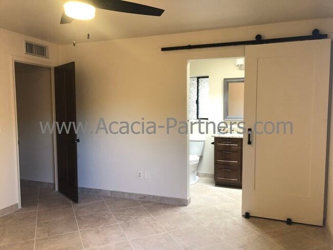 Building Photo - Newly Remolded Three bedroom home with pool and spa