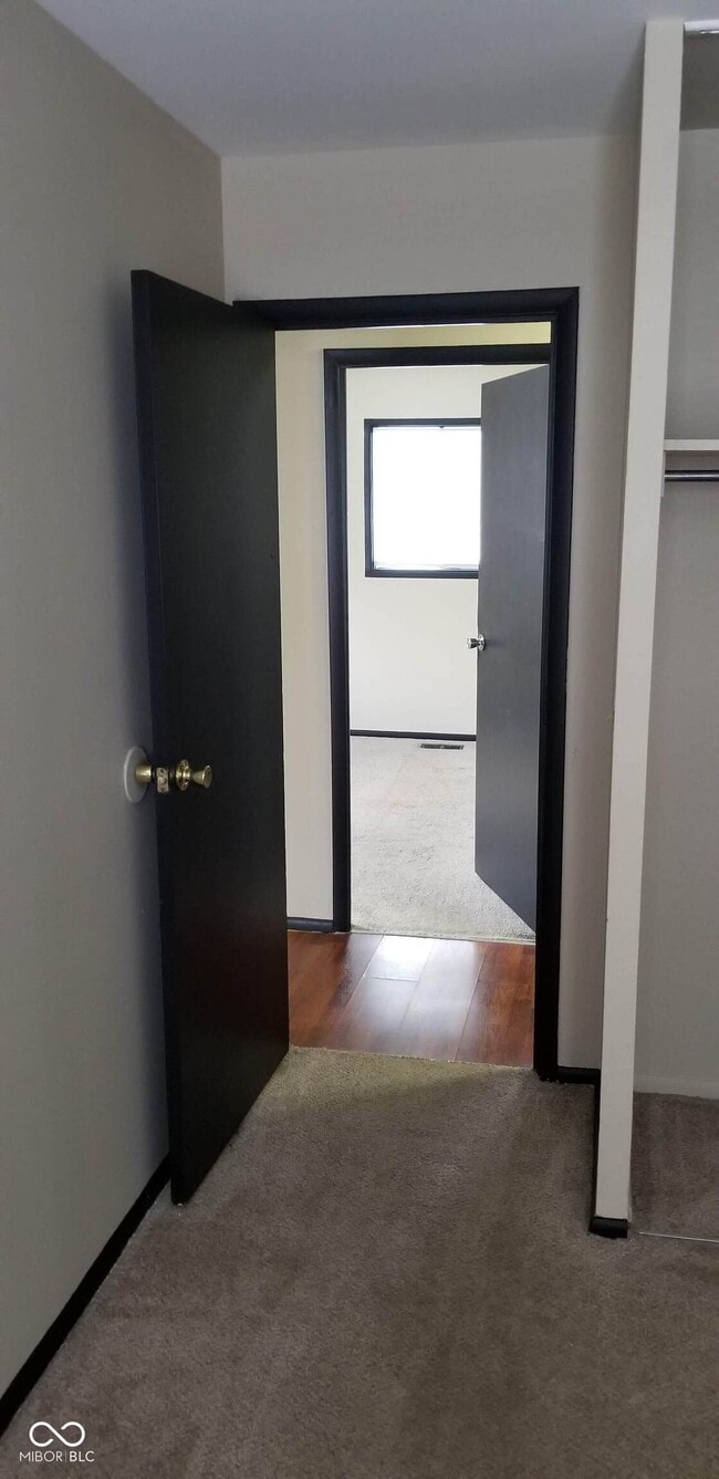 Building Photo - 8803 Balboa Ct