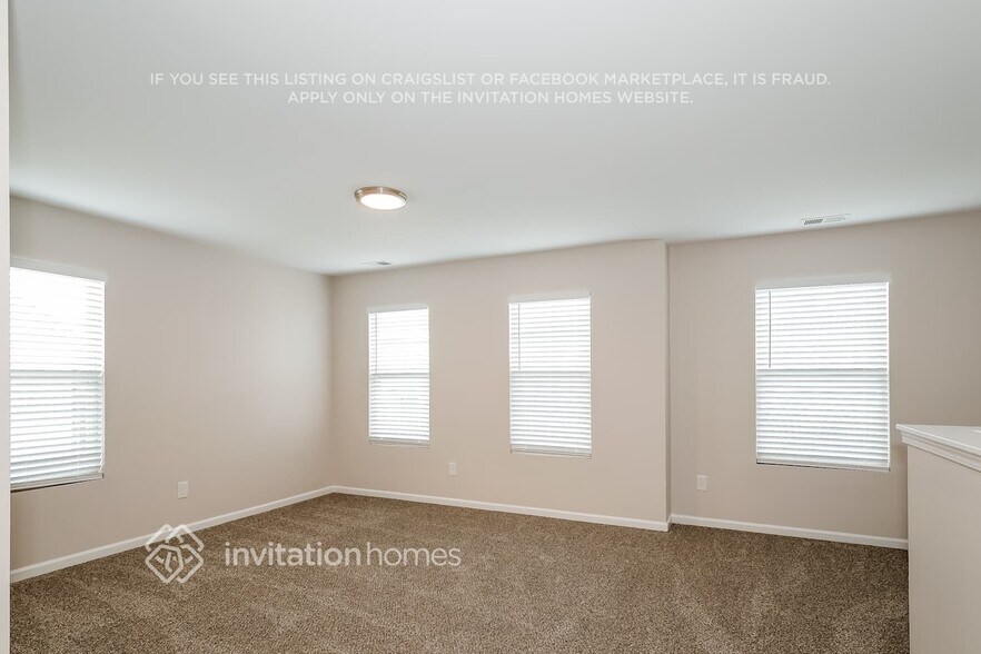 Building Photo - 10722 Candlestick Ct