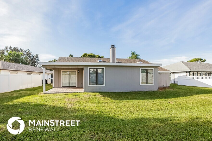 Building Photo - 1253 Paradise Way