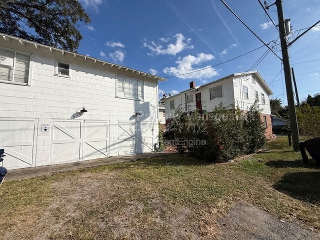 Building Photo - 2811 College St