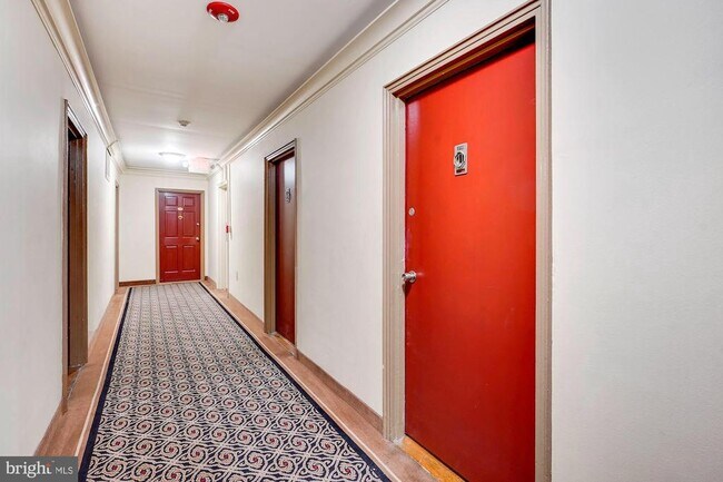 Building Photo - 2500 Q St NW