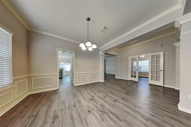 Building Photo - 4106 Hill Springs Dr