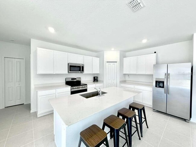 Building Photo - 3638 Hardman Dr