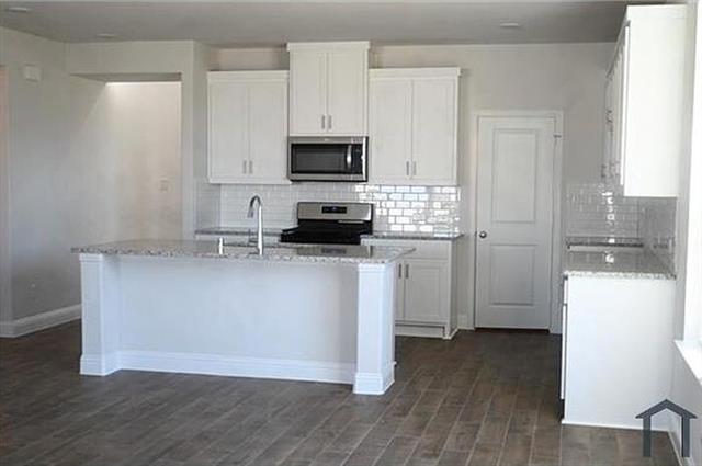 Building Photo - 1200 Renato Dr