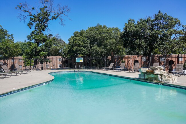 Building Photo - Life at Legacy Fountains