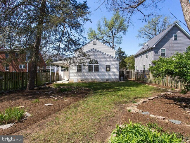 Building Photo - 8401 Potomac Ave