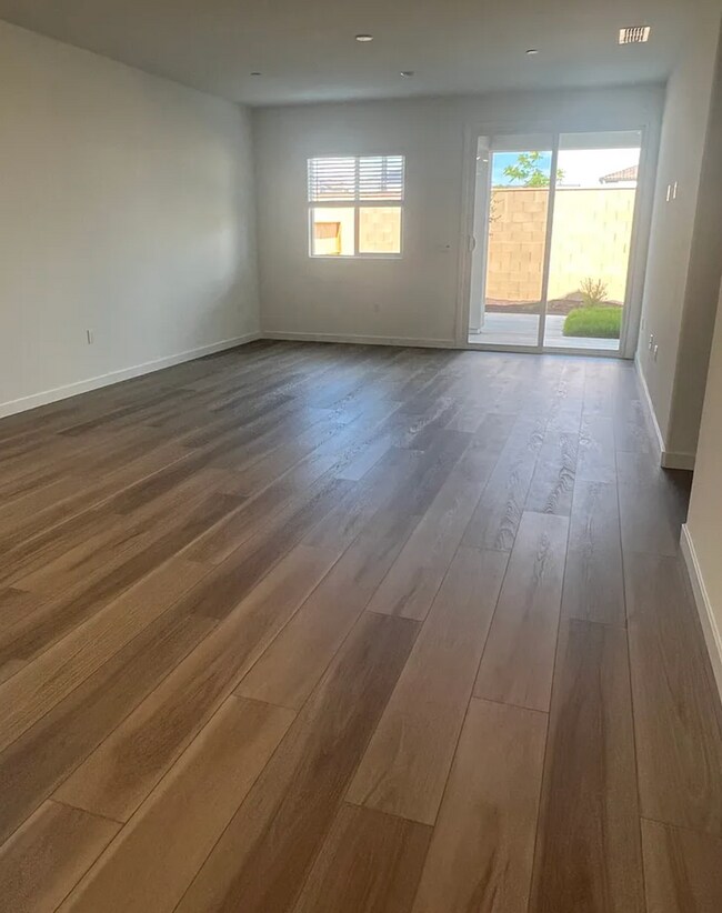 Building Photo - Honey - I'm Home!  BRAND NEW *Elk Grove" 3/2 (Solar).  Please view ENTIRE ad for viewings