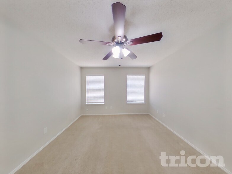 Building Photo - 720 Charles City Dr