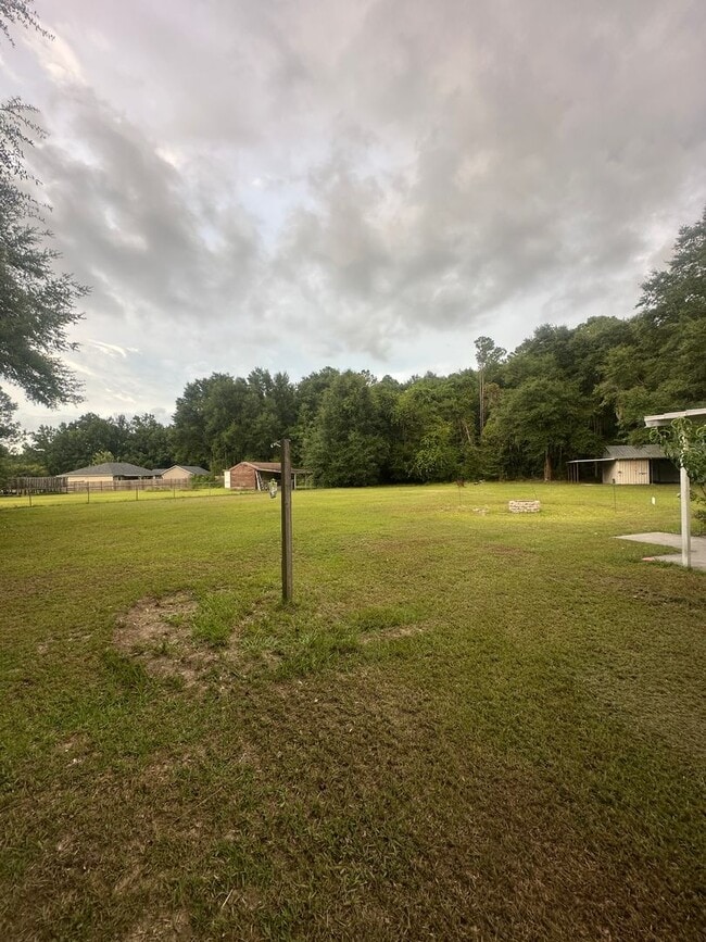 Building Photo - 109 Live Oak Cir