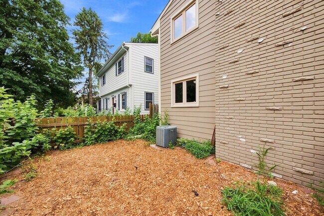 Building Photo - 5300 Logan Ave S