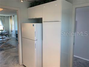 Building Photo - 4650 Cove Cir