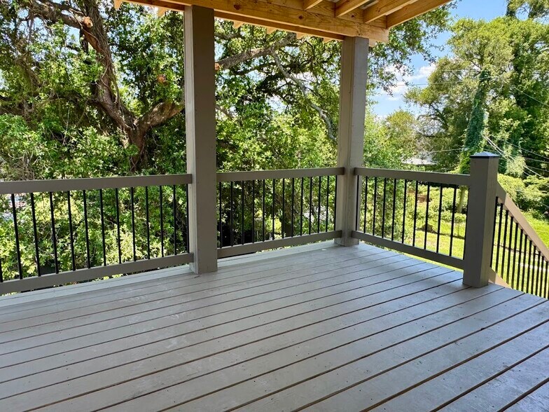 Building Photo - 3113 Louisiana Avenue Pky