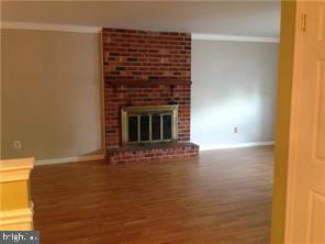 Building Photo - 135 Eaton Dr