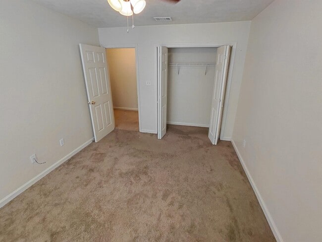 Building Photo - 1557 Payne St