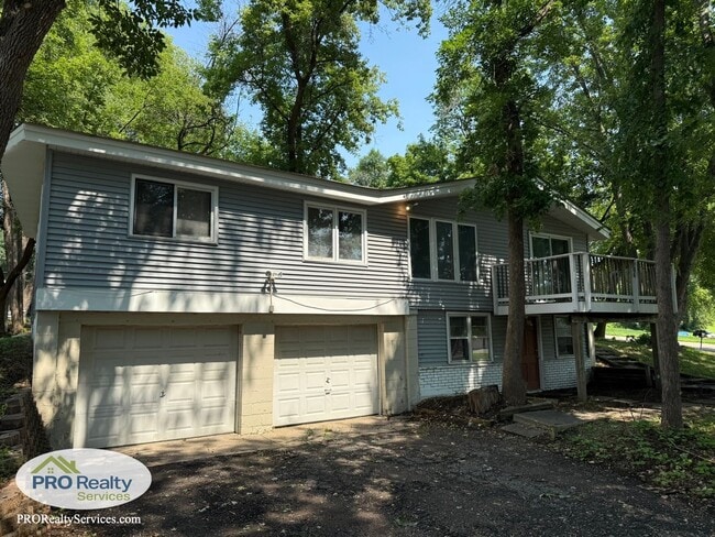 Building Photo - 2525 Nathan Ln N