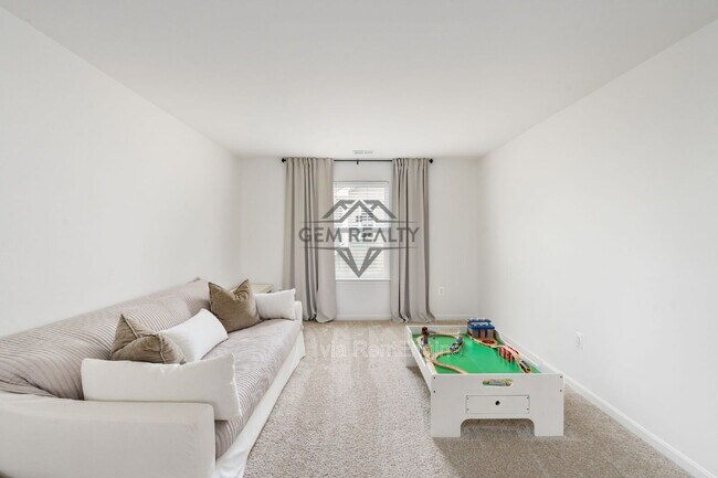 Building Photo - 7812 Bexley Ln