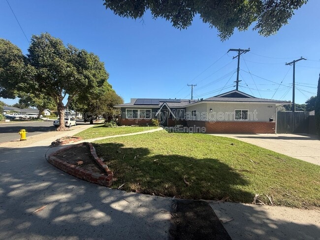 Building Photo - 102 Hoover Ave