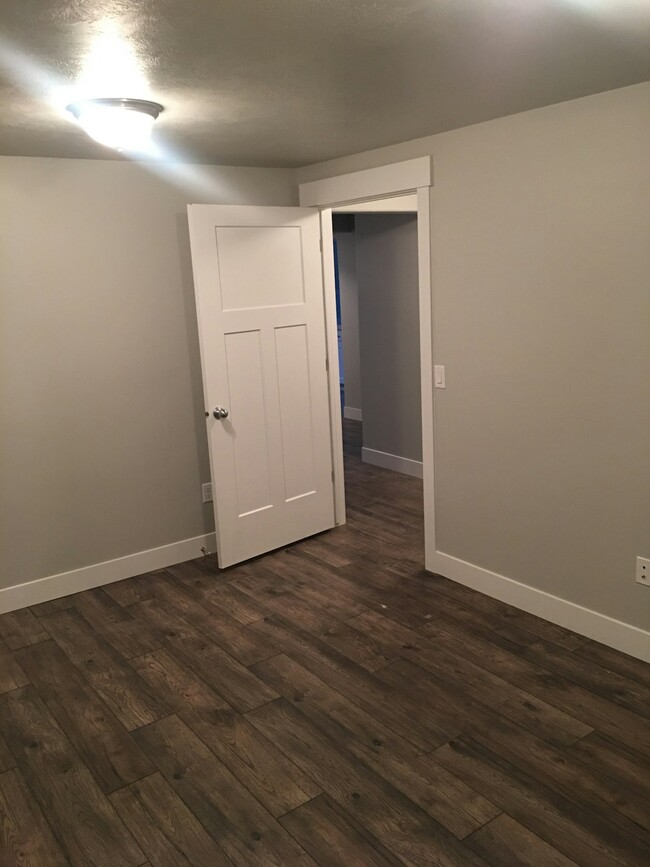 Building Photo - 31 S Serrata Ln