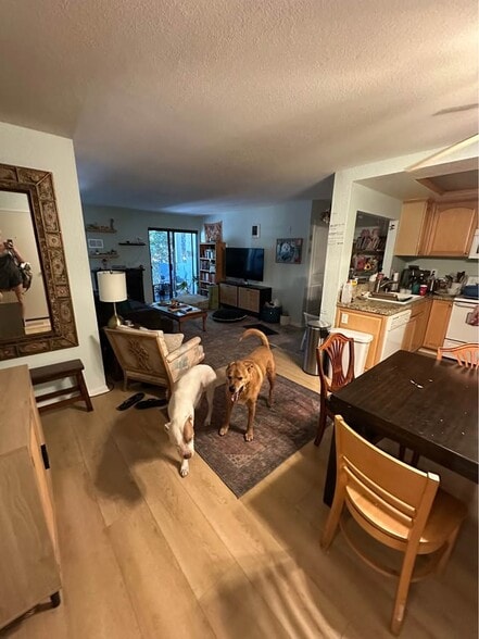 Building Photo - 2941 C St