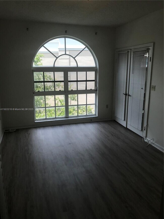 Building Photo - 1280 S Alhambra Cir