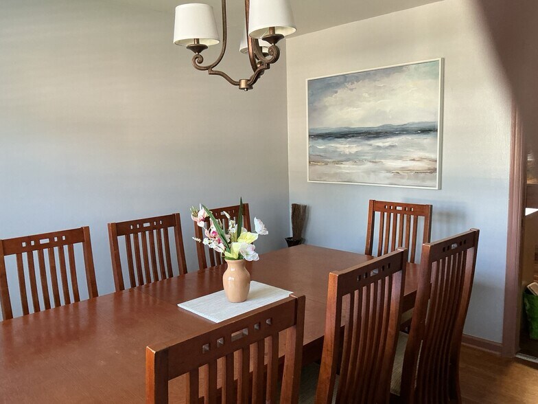 dining room - 116 Cardinal Dr