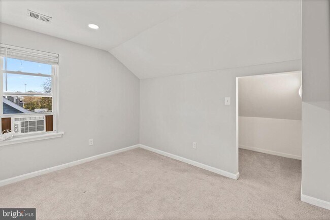 Building Photo - 3809 W Cold Spring Ln