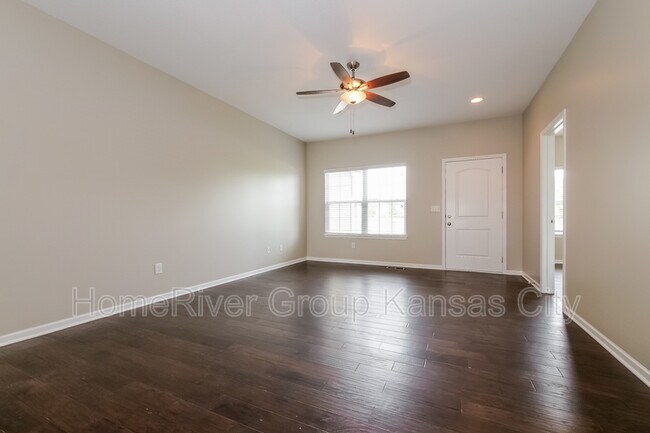 Building Photo - 26125 W 141st Terrace