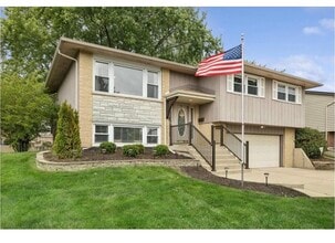 Building Photo - 15954 Ozark Ave