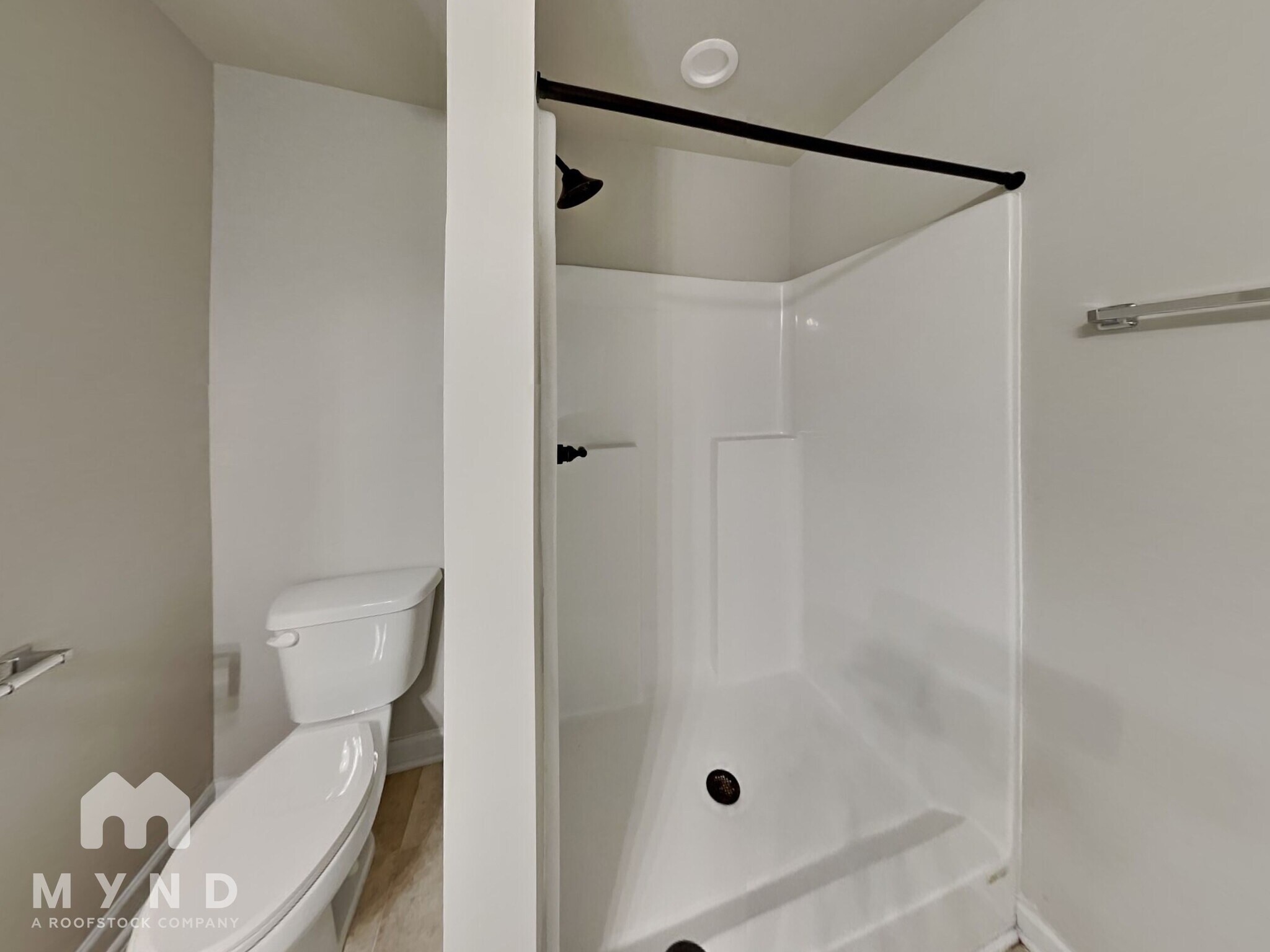 Building Photo - 6063 Oak Bend Ct