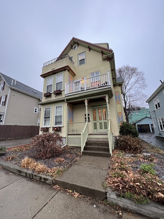 Building Photo - 29 Cohasset St