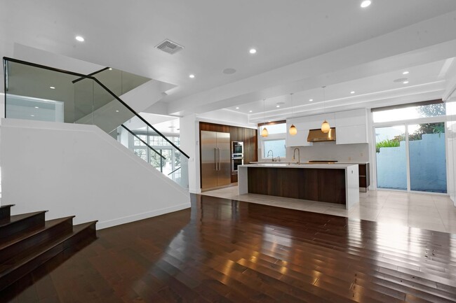 Building Photo - Experience Modern Luxury in this Stunning ...