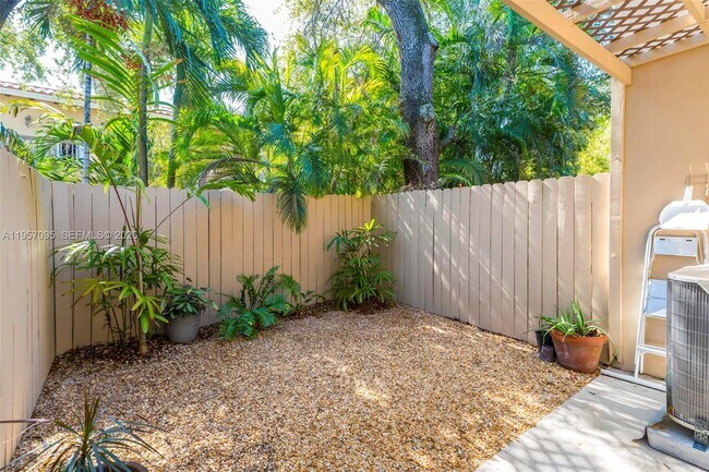 Building Photo - 3130 Bird Ave