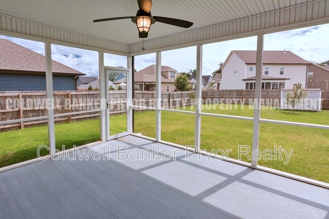 Building Photo - 3578 Red Barn Ln