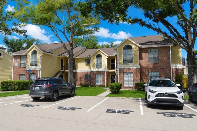 Building Photo - 8714 Mallard Reserve Dr
