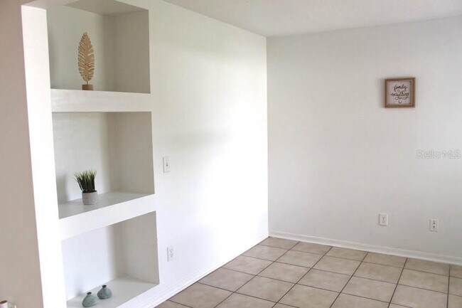 Building Photo - 5629 Loma Vista Ct